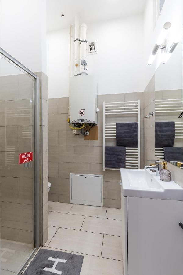 Real Apartments Wesselényi Budapest Extérieur photo